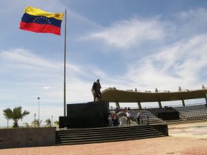 Una statua di Francisco de Miranda in Venezuela