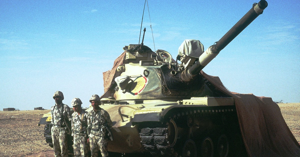La foto di un carro armato dell'esercito egiziano durante un'operazione in Medio Oriente