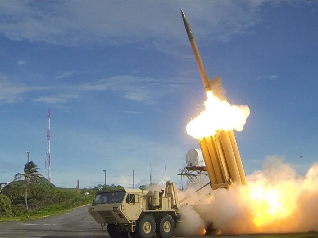 Un THAAD, un sistema missilistico in azione in Corea