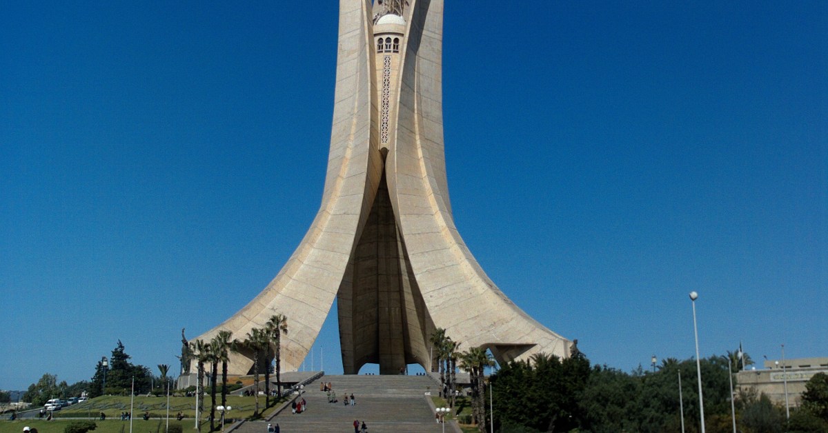 Monumento commemorativo alla guerra d'indipendenza algerina