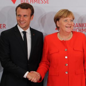 Emmanuel_Macron_and_Angela_Merkel_(Frankfurter_Buchmesse_2017)
