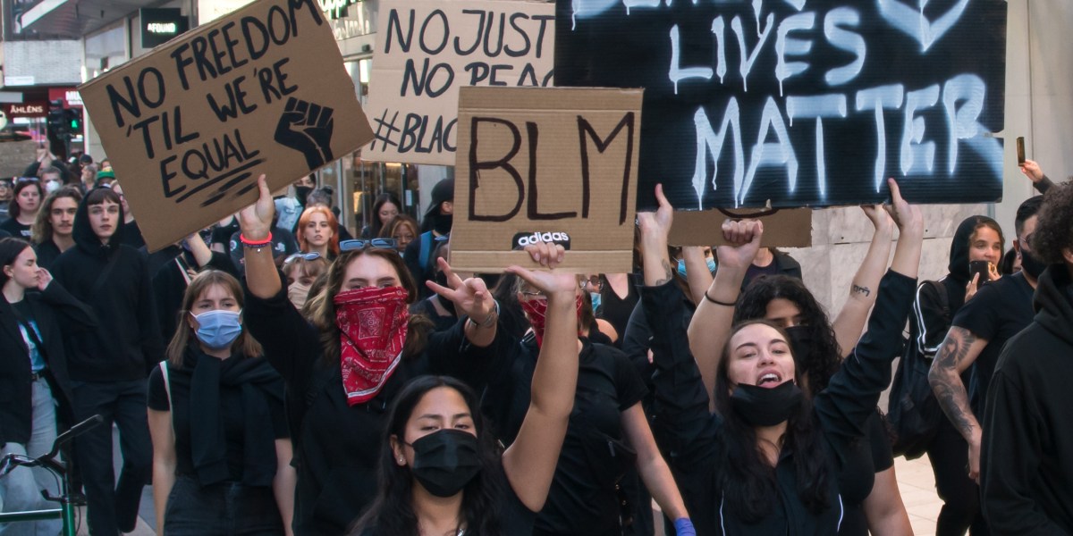 Manifestazione Black Lives Matter a Stoccoma