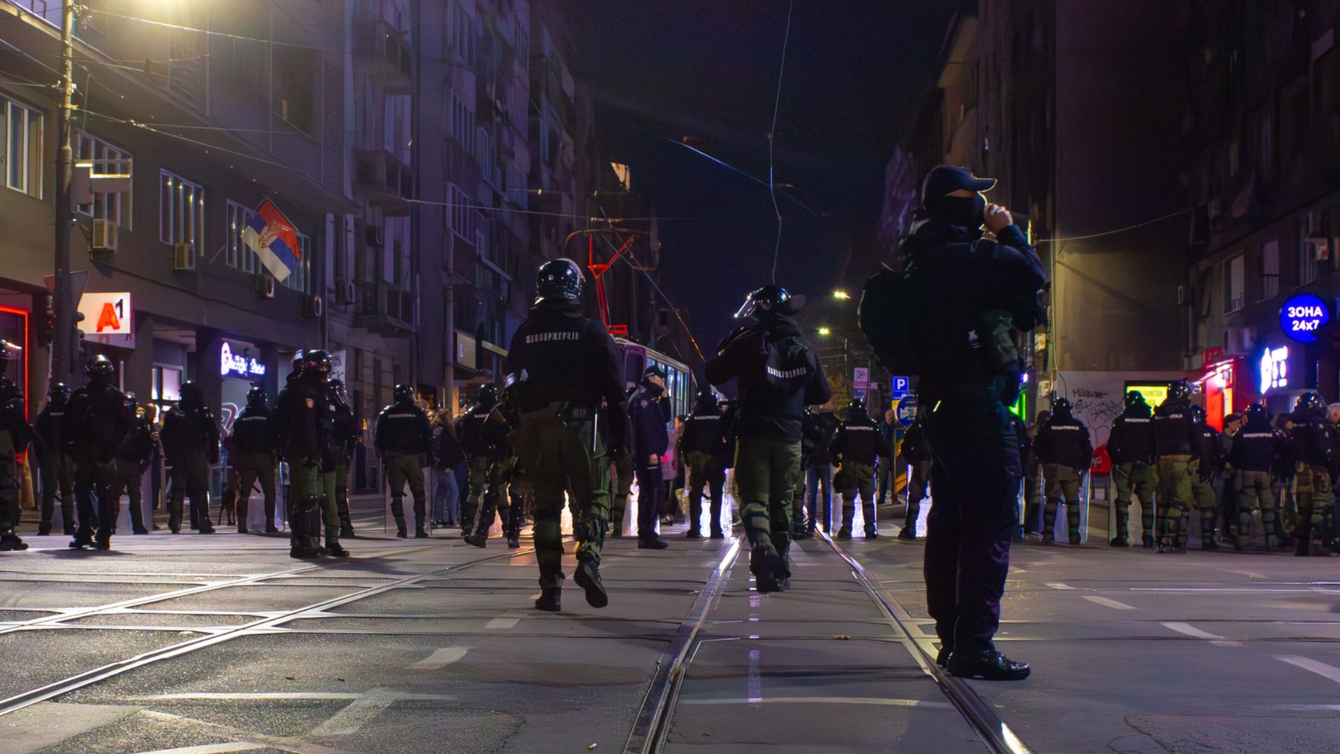 Serbia violenza polizia